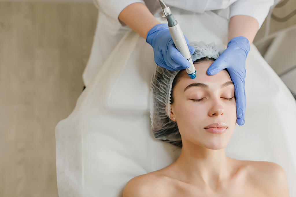 Causas de la pigmentación facial y cómo disminuir las manchas en el rostro